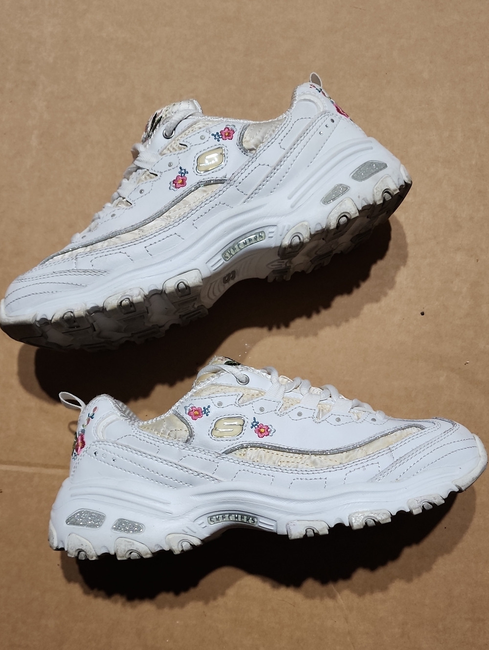Skechers D'Lites - Spring Bloom Floral White Sneaker - Size 7.5